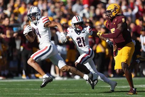 College Football Win Totals 2024 Odds: Bet OVER .